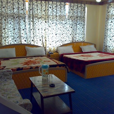 Hotel Grand City Srīnagar Buitenkant foto