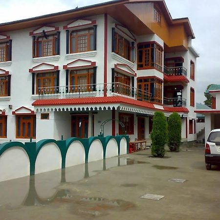 Hotel Grand City Srīnagar Buitenkant foto